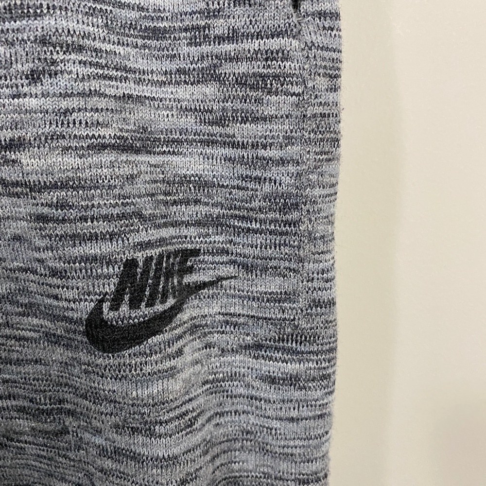 Nike Men's Gray Jogger Sweatpants‎ Size Medium - Picture 2 of 12